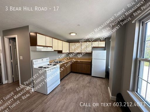 Move-In-Ready Upper Level, Two Story 2 Bedroom Near Downtown Hillsborough