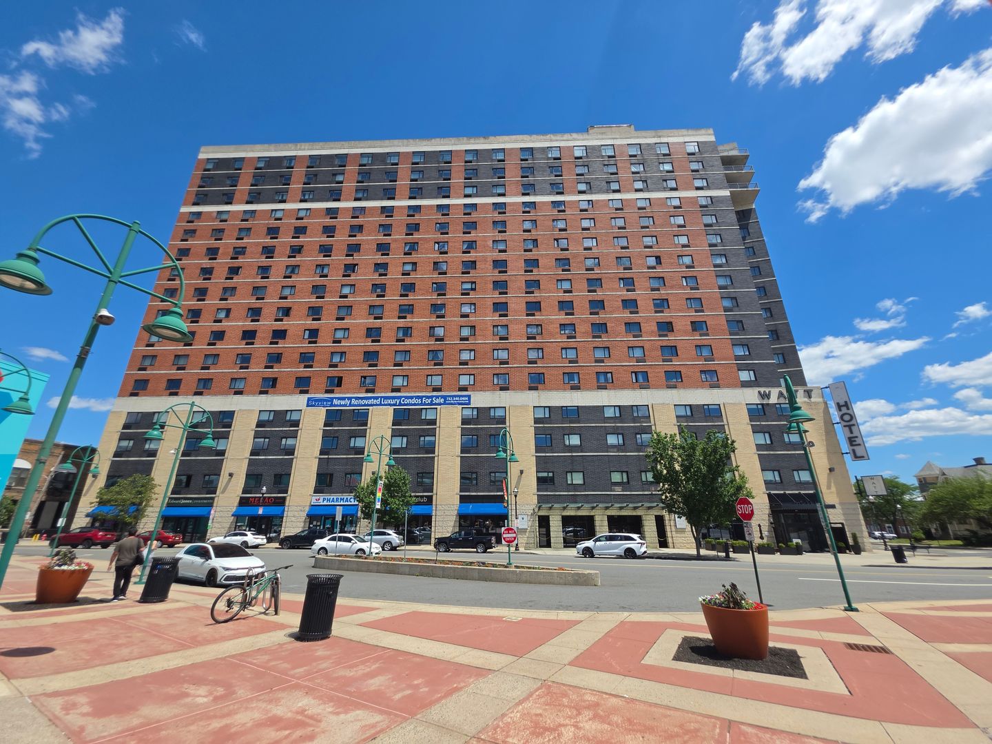 Rahway Condo: 1 Carriage Plaza