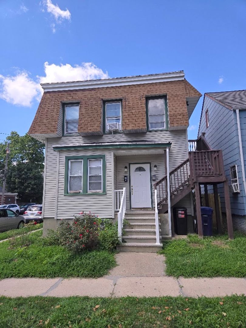 Perth Amboy Apartment: 559 Groom Street
