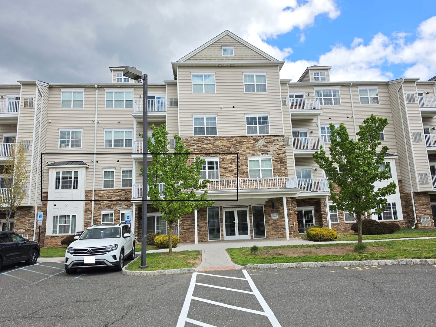 Piscataway Condo: 123 Tower Boulevard