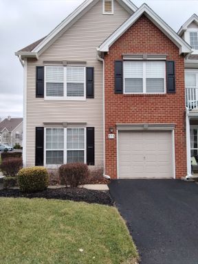 Beautifully upgraded Townhouse style condominium located in Hidden Meadows