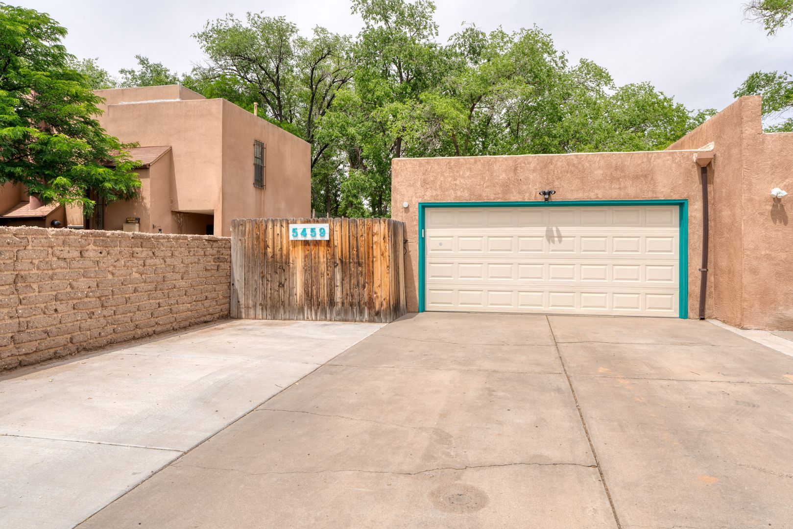 Albuquerque House: 5459 6th Street NW
