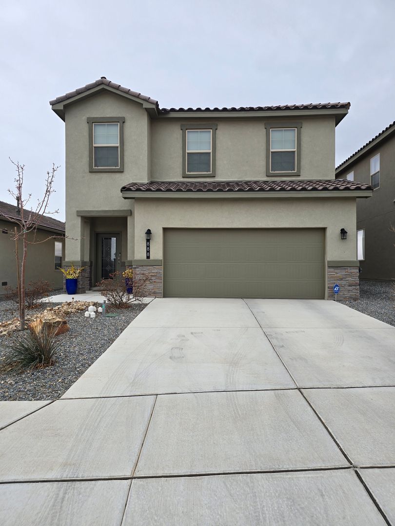 Rio Rancho House: 888 Tazanita Loop SE
