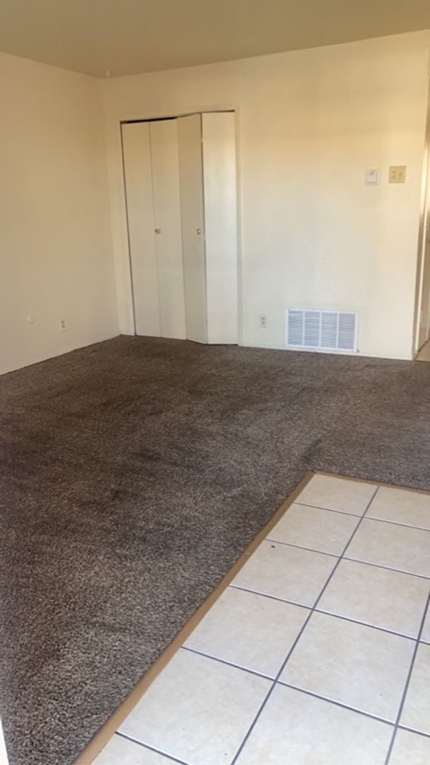 Albuquerque House: 12004 Phoenix Ave NE UNIT A