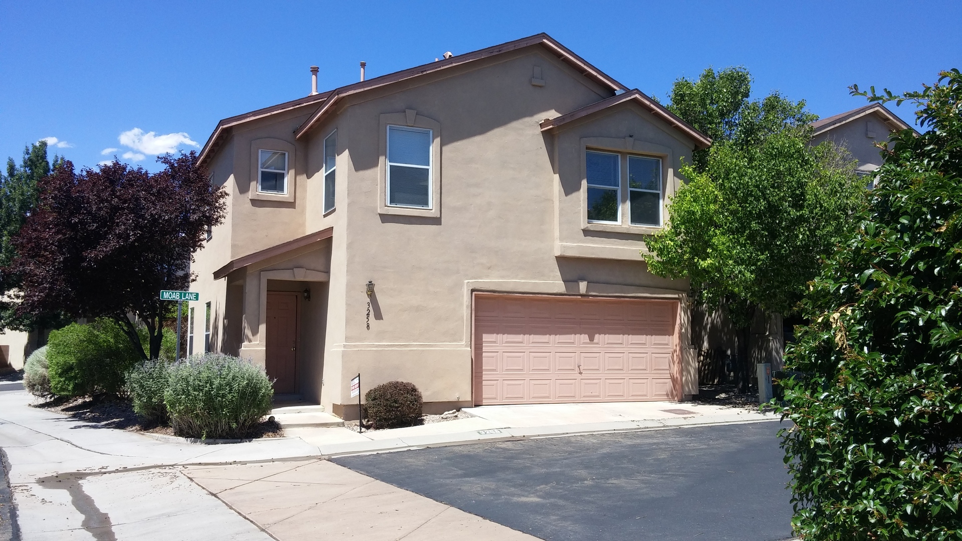 Albuquerque House: 3258 Moab Ln NE