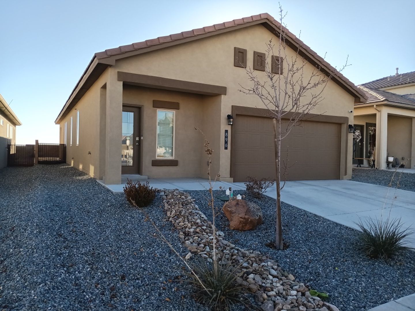 Rio Rancho House: 896 Tazanita LP SE