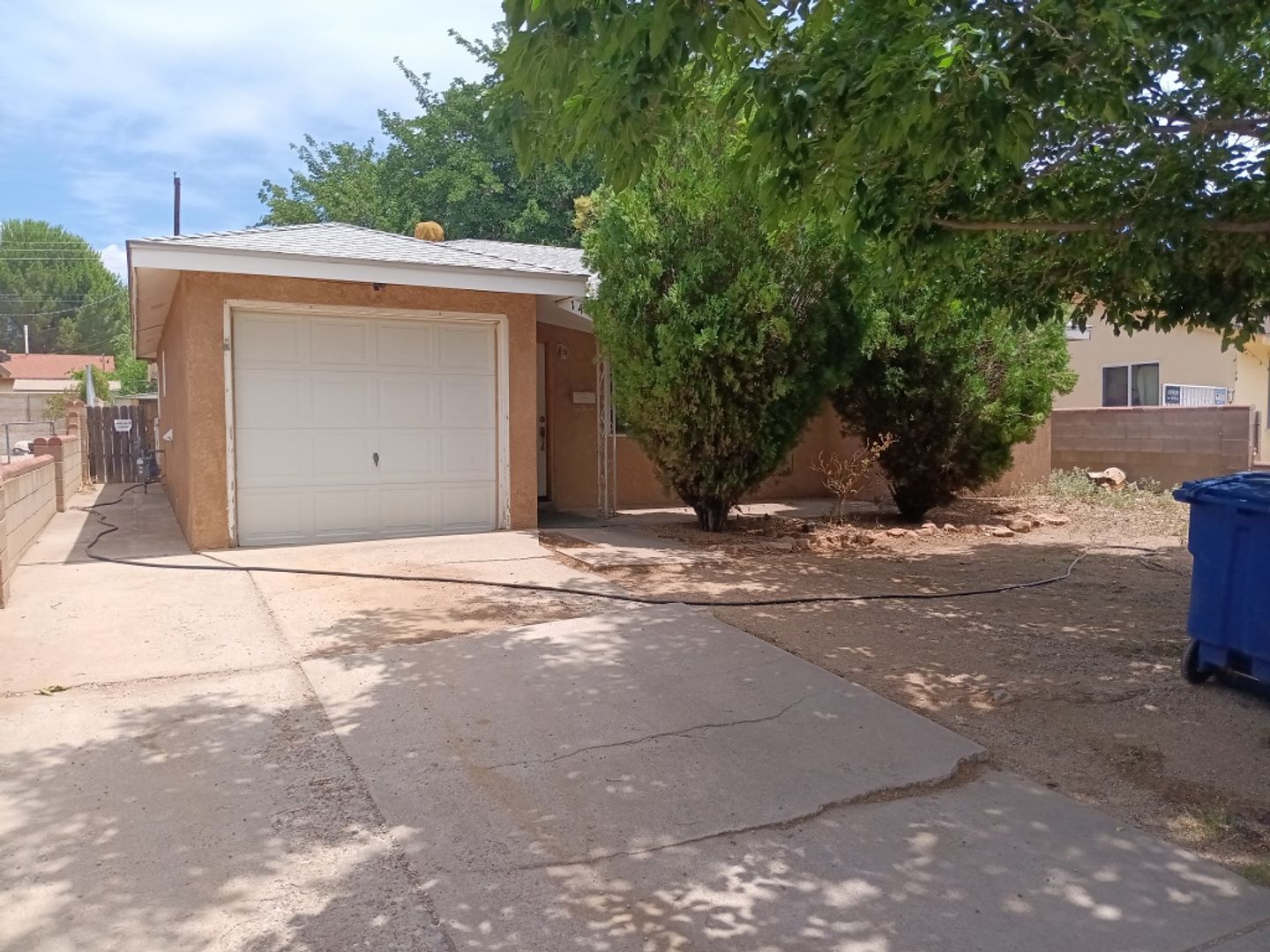 Albuquerque House: 1414 Erbbe St NE