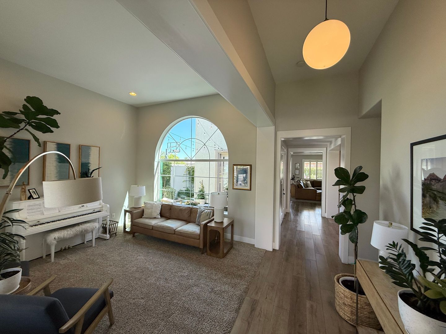 LAS VEGAS House: 384 RANCHO ROSARIO CT