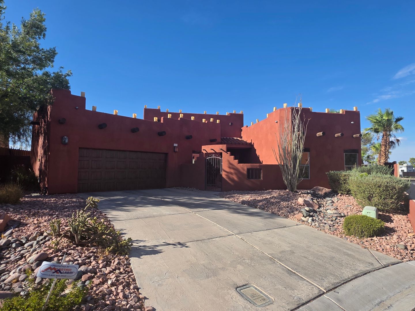 LAS VEGAS House: 8152 EAGLEDANCER AVE