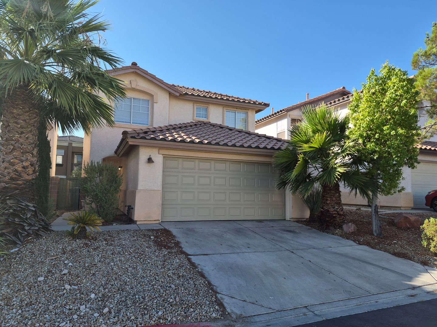 LAS VEGAS House: 812 BOW CREEK LN