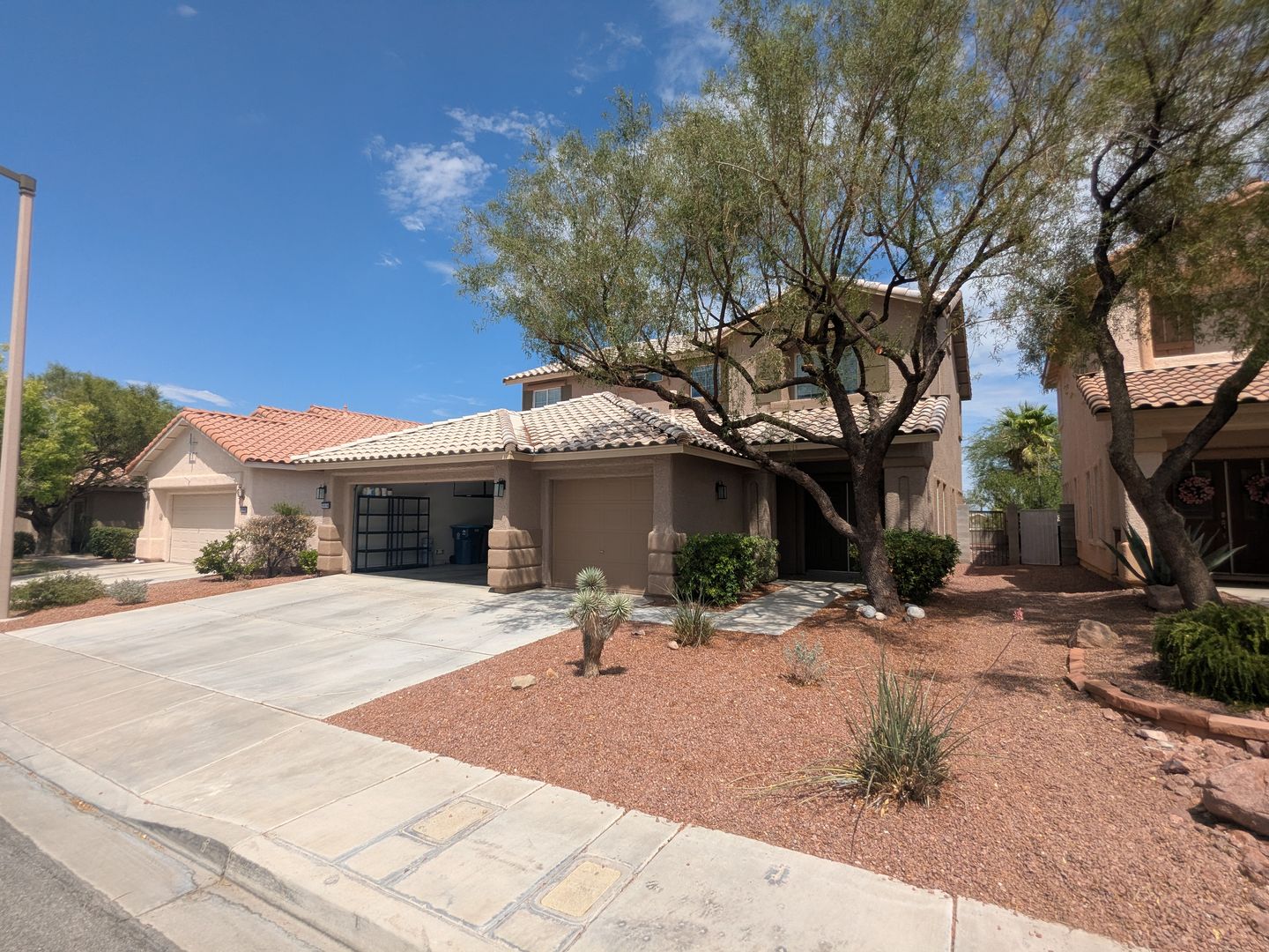 LAS VEGAS House: 1016 ROYAL PLUM LN