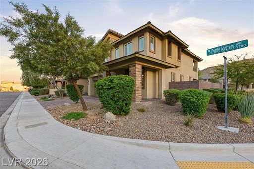 GATED/CORNER LOT - HIGHLY UPGRADED 3BD/2.5BA – photo 1