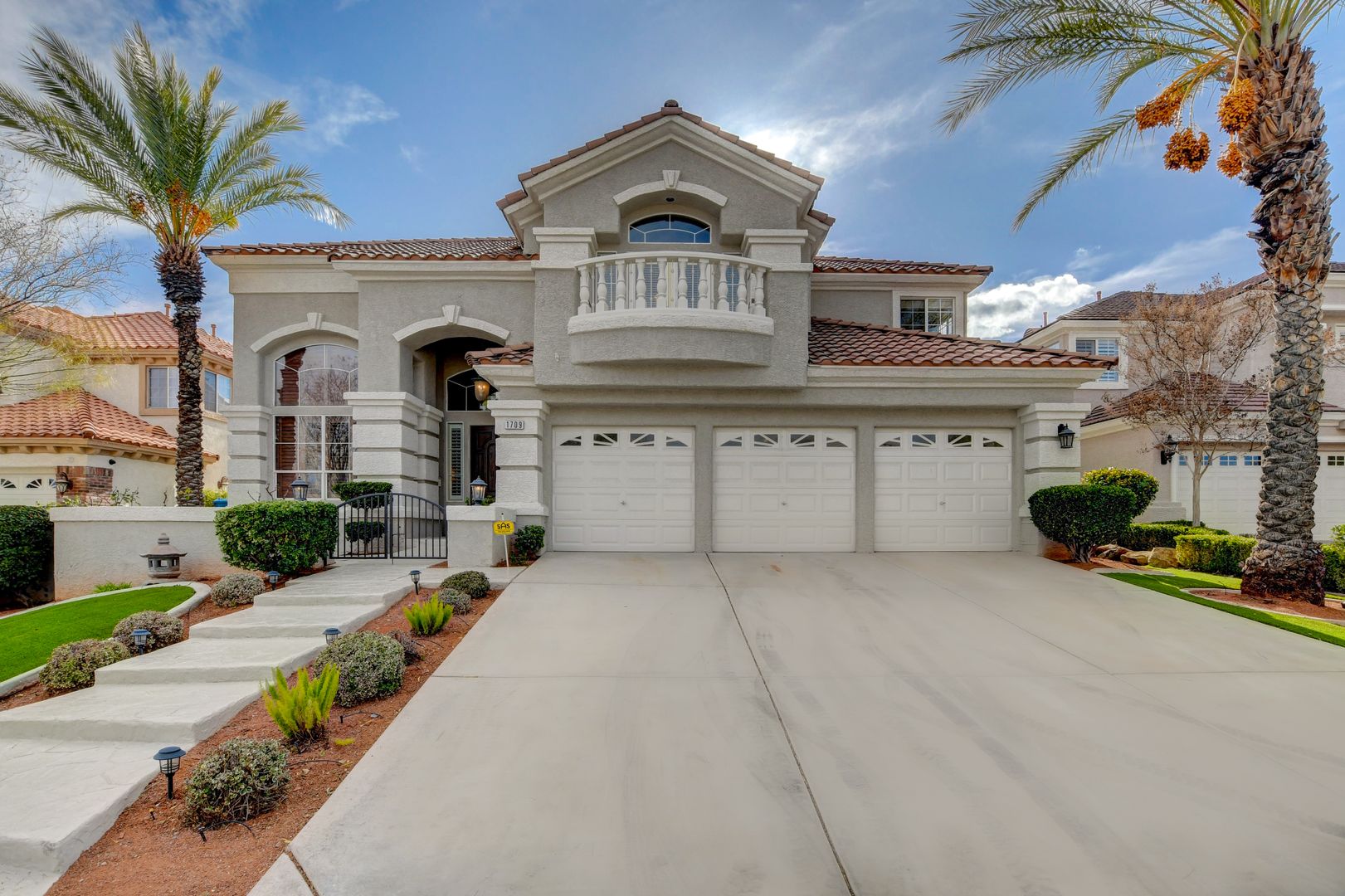 LAS VEGAS House: 1709 CORTA BELLA DR