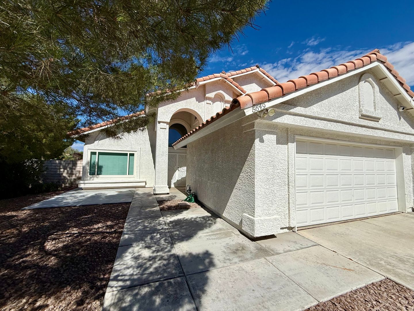 NORTH LAS VEGAS House: 5649 CABINHILL CIR