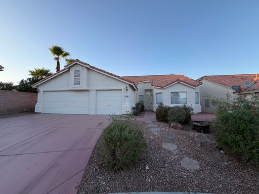 Spacious 3 Bedroom Home with Upgraded Garage & Private Backyard – photo 1