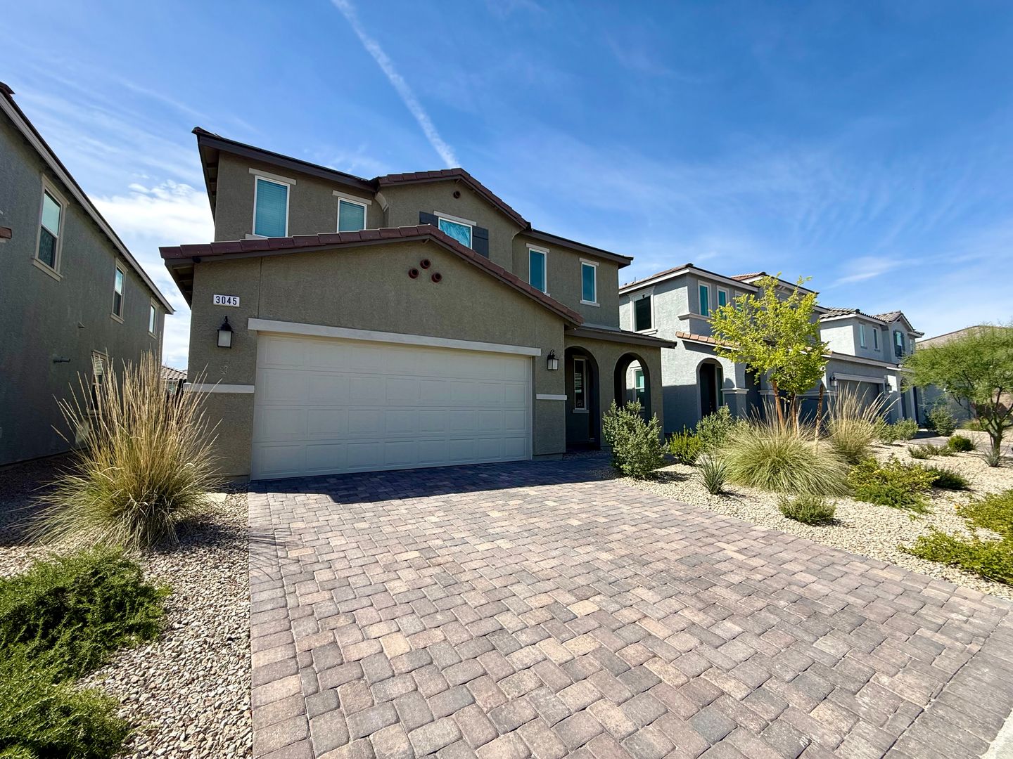 LAS VEGAS House: 3045 FOXTAIL HOLLOW AVE