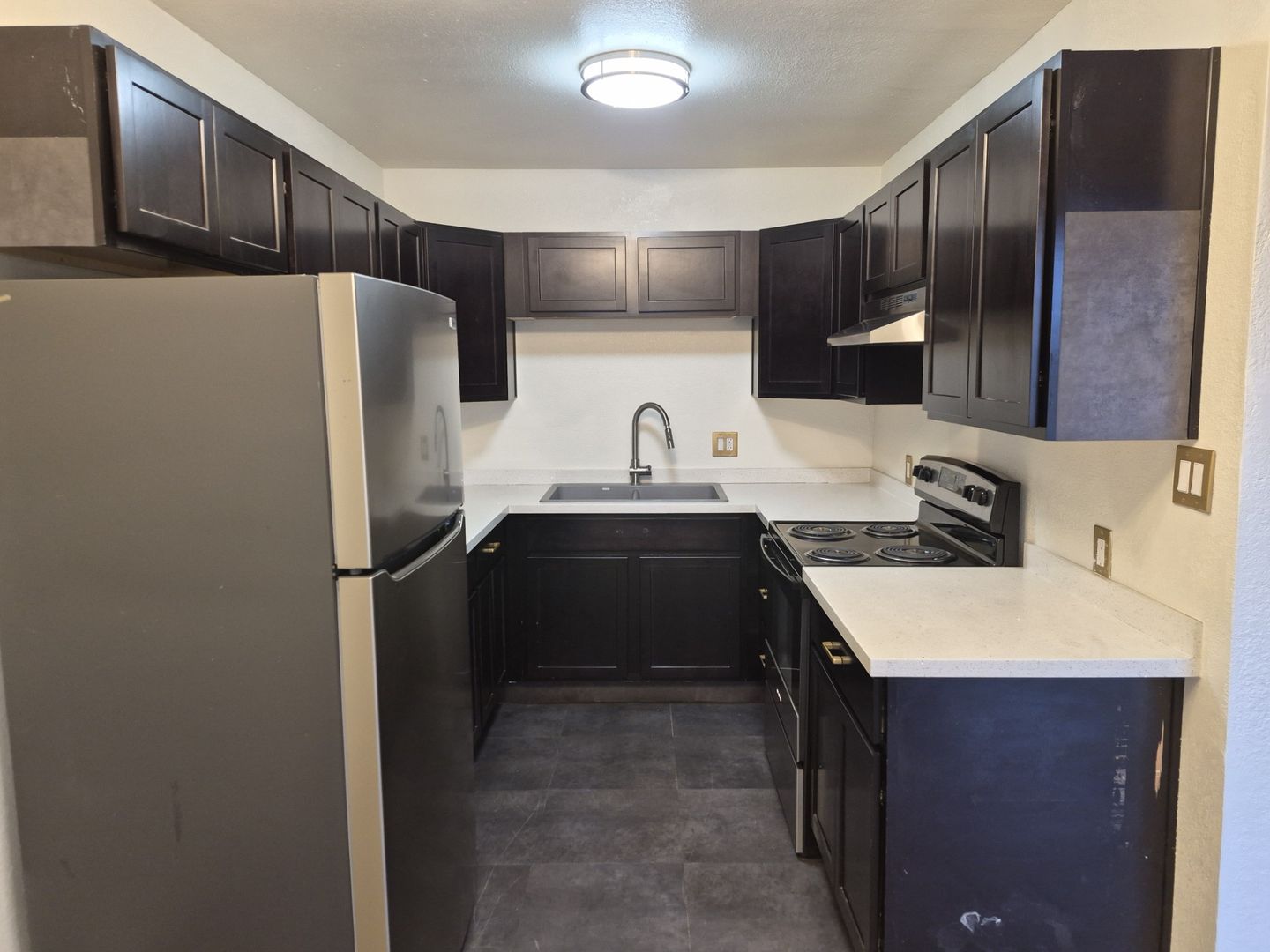 LAS VEGAS Condo: 1831 WALNUT RD #C