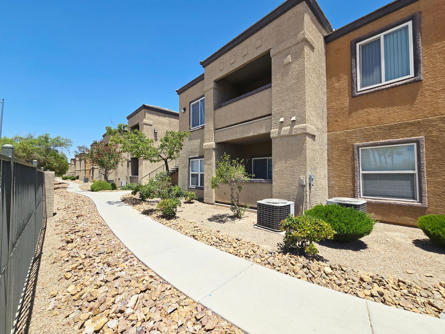 LAS VEGAS House: 6650 W WARM SPRINGS RD #2142