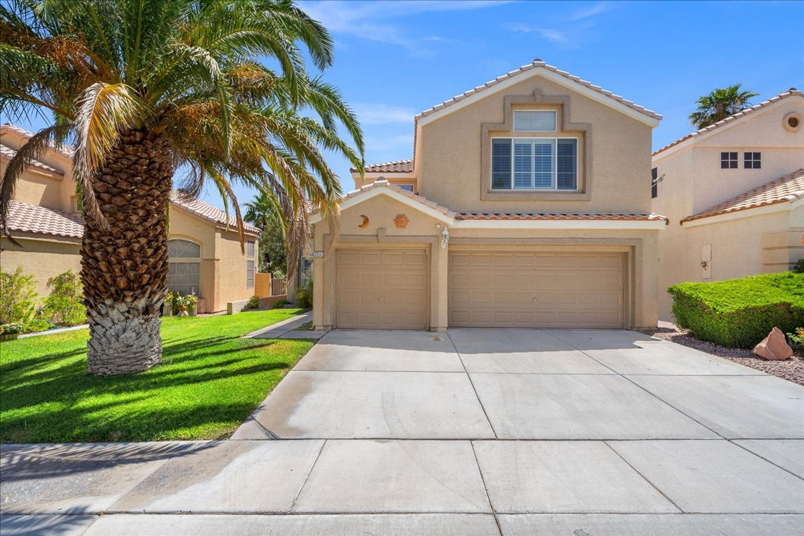 Las Vegas House: 2336 Huntsville Drive