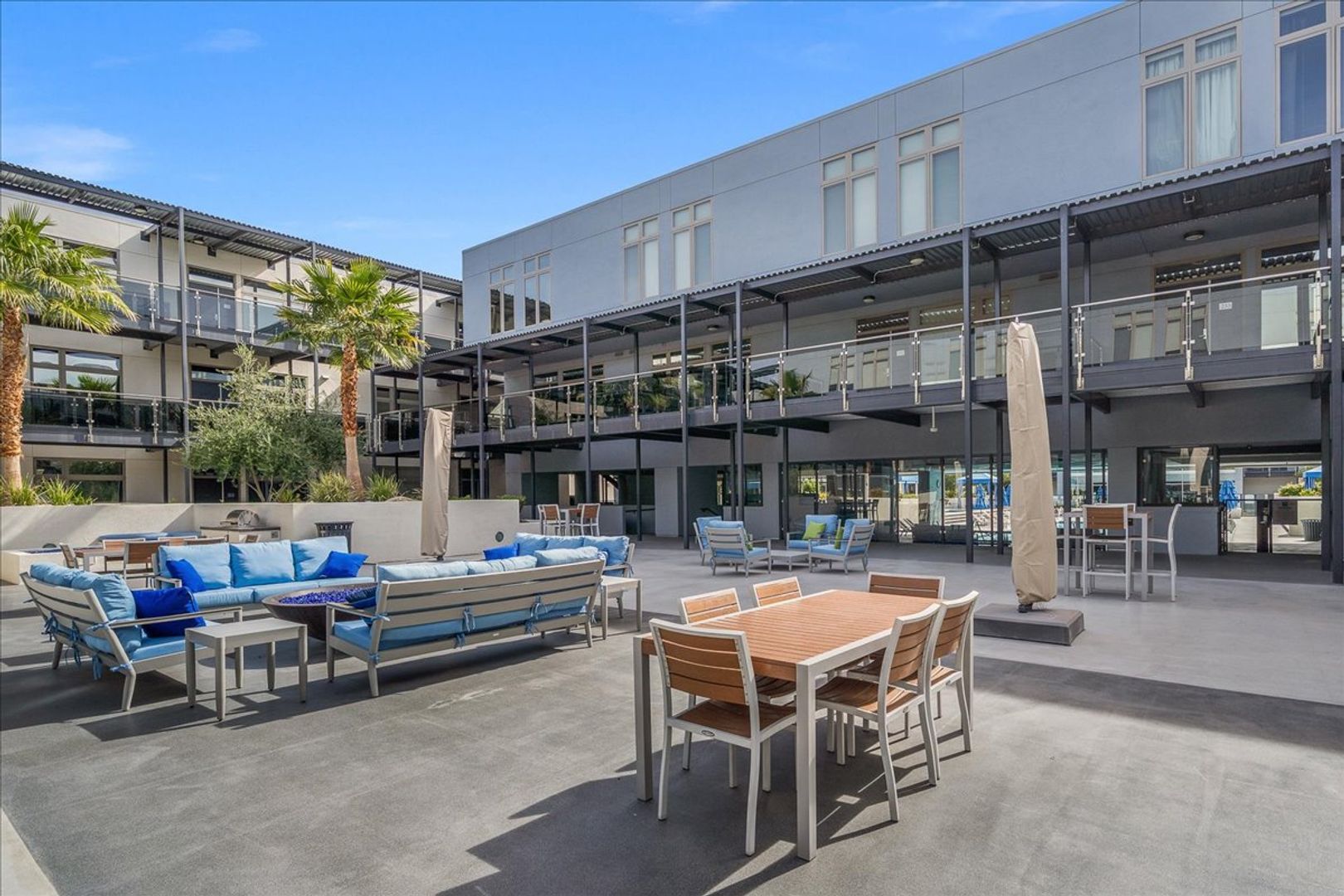 Las Vegas House: 8925 West Flamingo