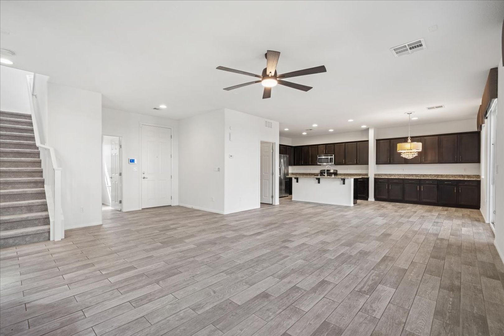 Las Vegas House: 628 Wounded Star