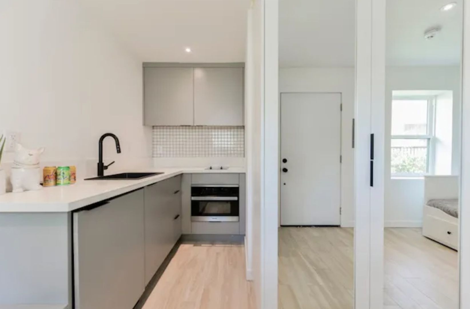 Las Vegas Apartment: 715 S 3rd St