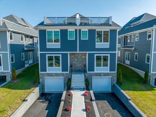 Updated Townhouse Available in Yonkers – photo 1
