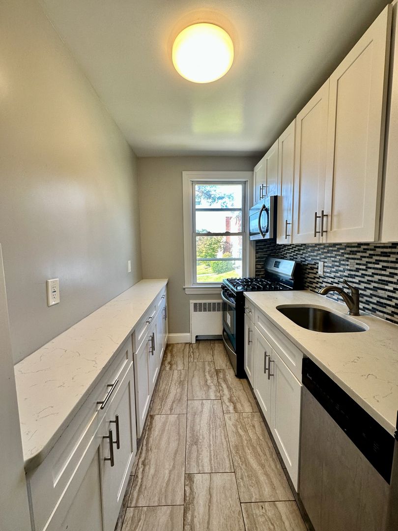 Ossining Apartment: 85 South Highland Avenue