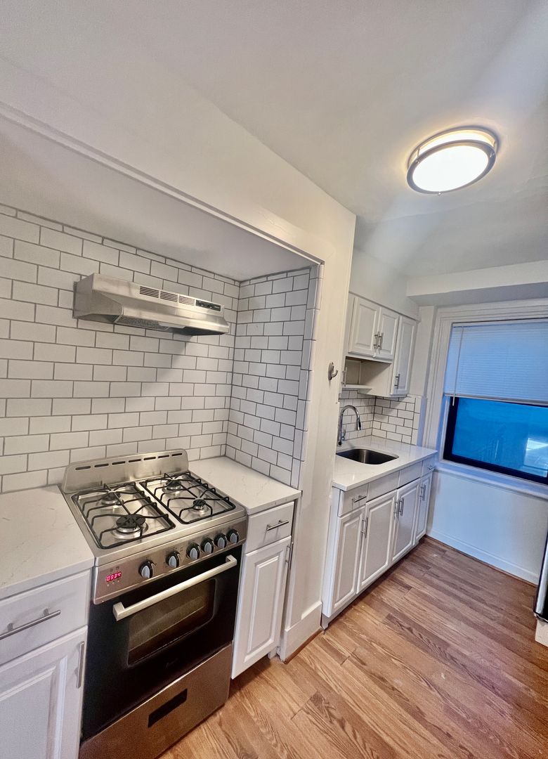 Tarrytown Apartment: 54 North Washington Street