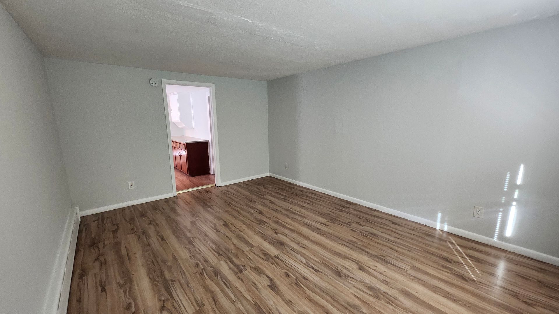 Montrose Apartment: 2079 Albany Post Road