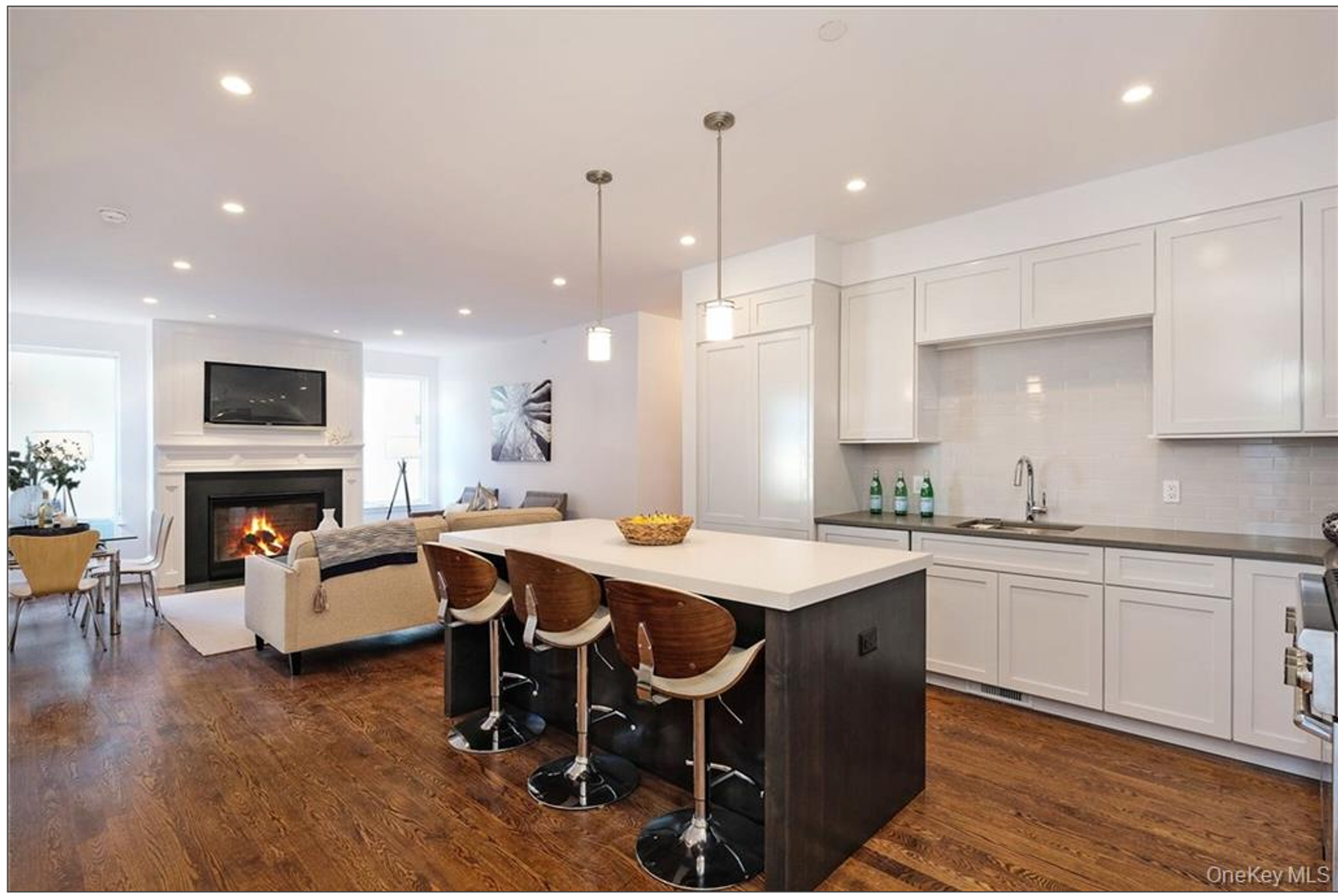 Mamaroneck Apartment: 422 E Boston Post Road