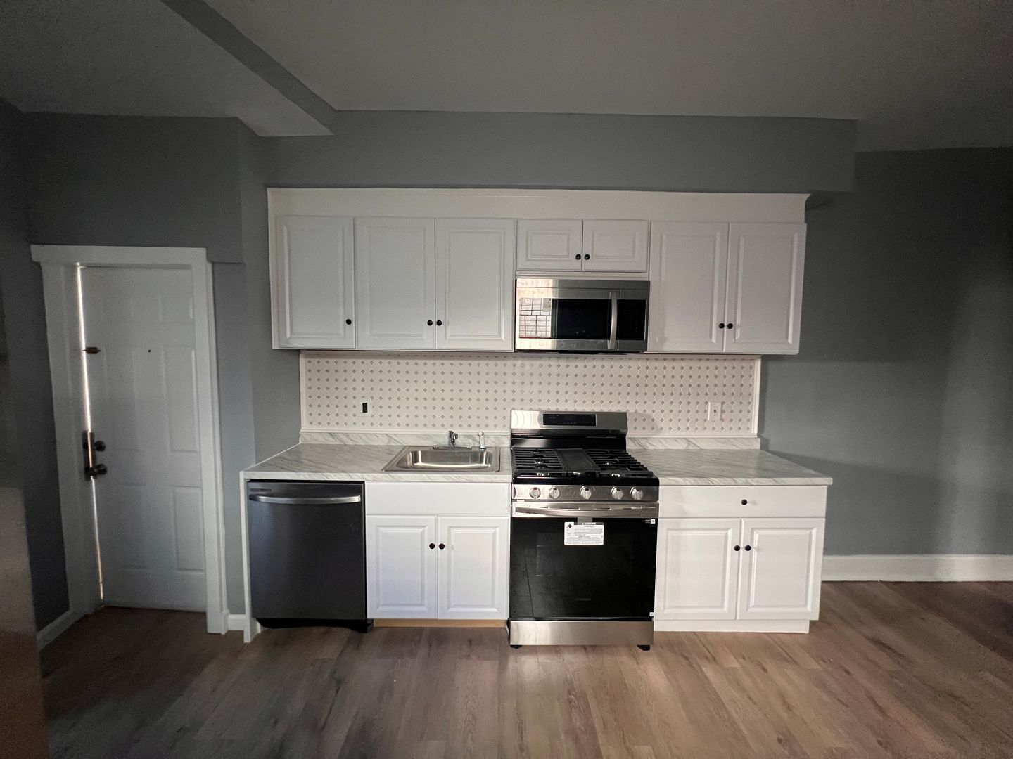 Jamaica Apartment: 144-19 101st Avenue