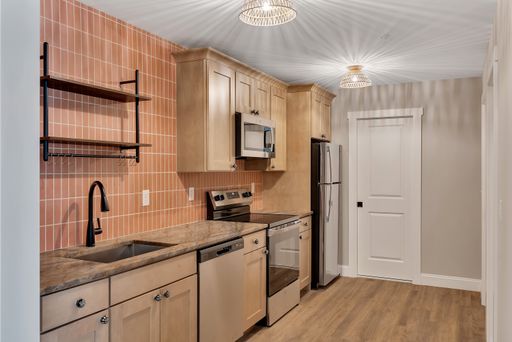 36 Pawling Ave Boutique Apartments- Unit 204 – photo 1