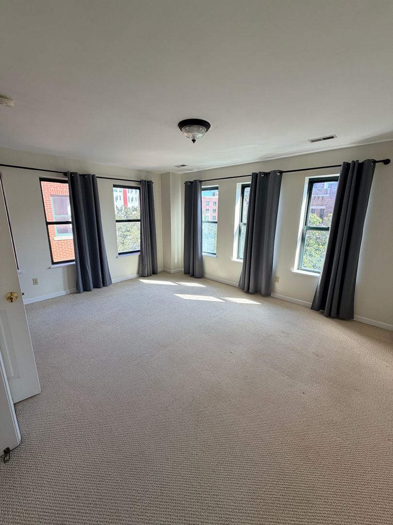 133 Walton Street Unit 130 12 of 12