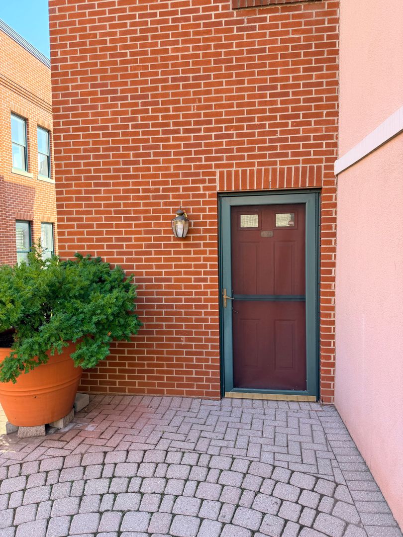 133 Walton Street Unit 130 2 of 12