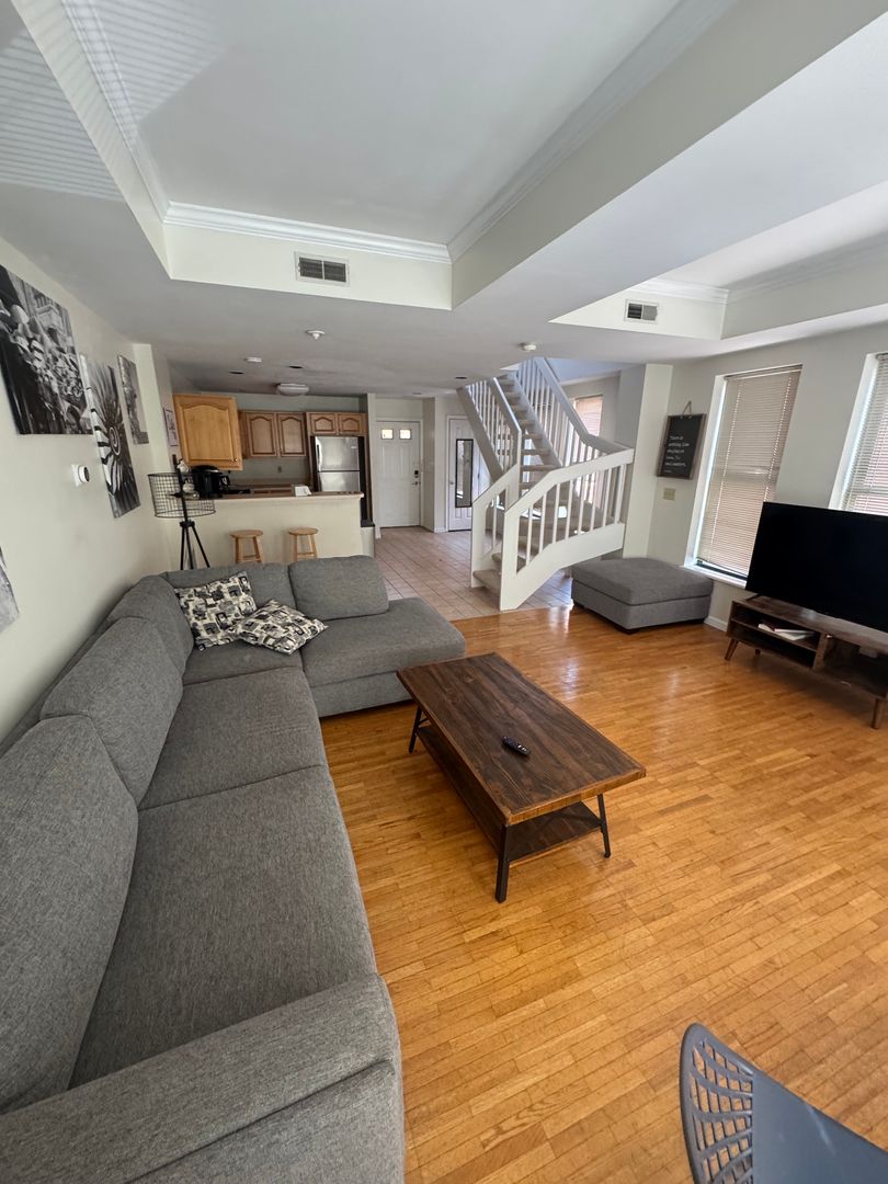 Syracuse Condo: 133 Walton Street