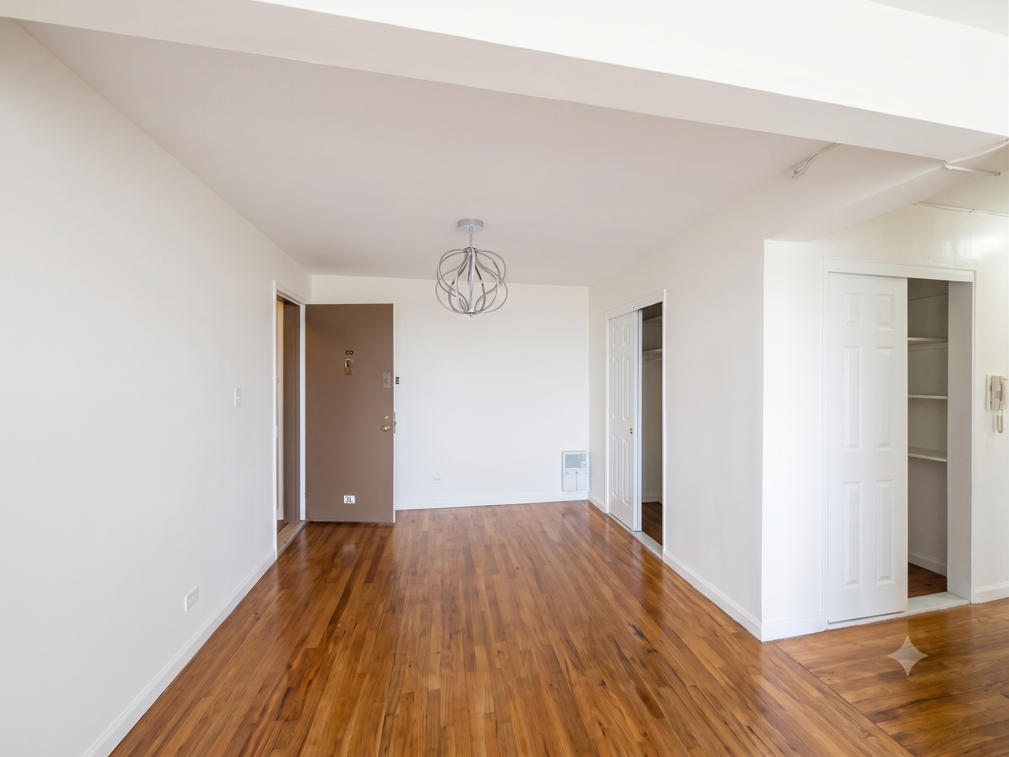 Brooklyn Apartment: 3901 Nostrand Ave