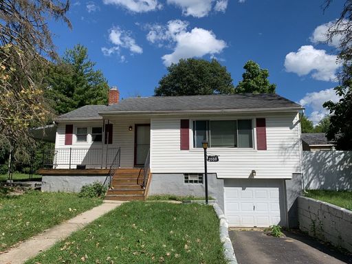 Updated 2 BR 1 BA Home – photo 1