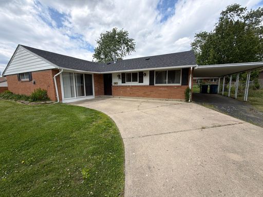 4 BR 2 BA Huber Heights Ranch Home – photo 1