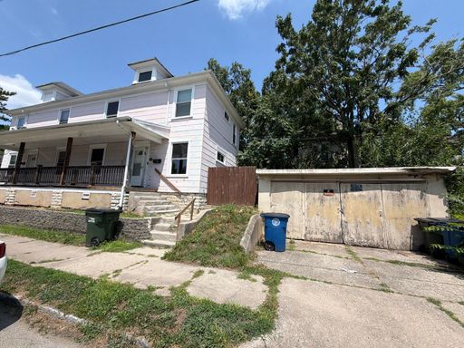 Spacious 2 BR 1 BA Home – photo 1