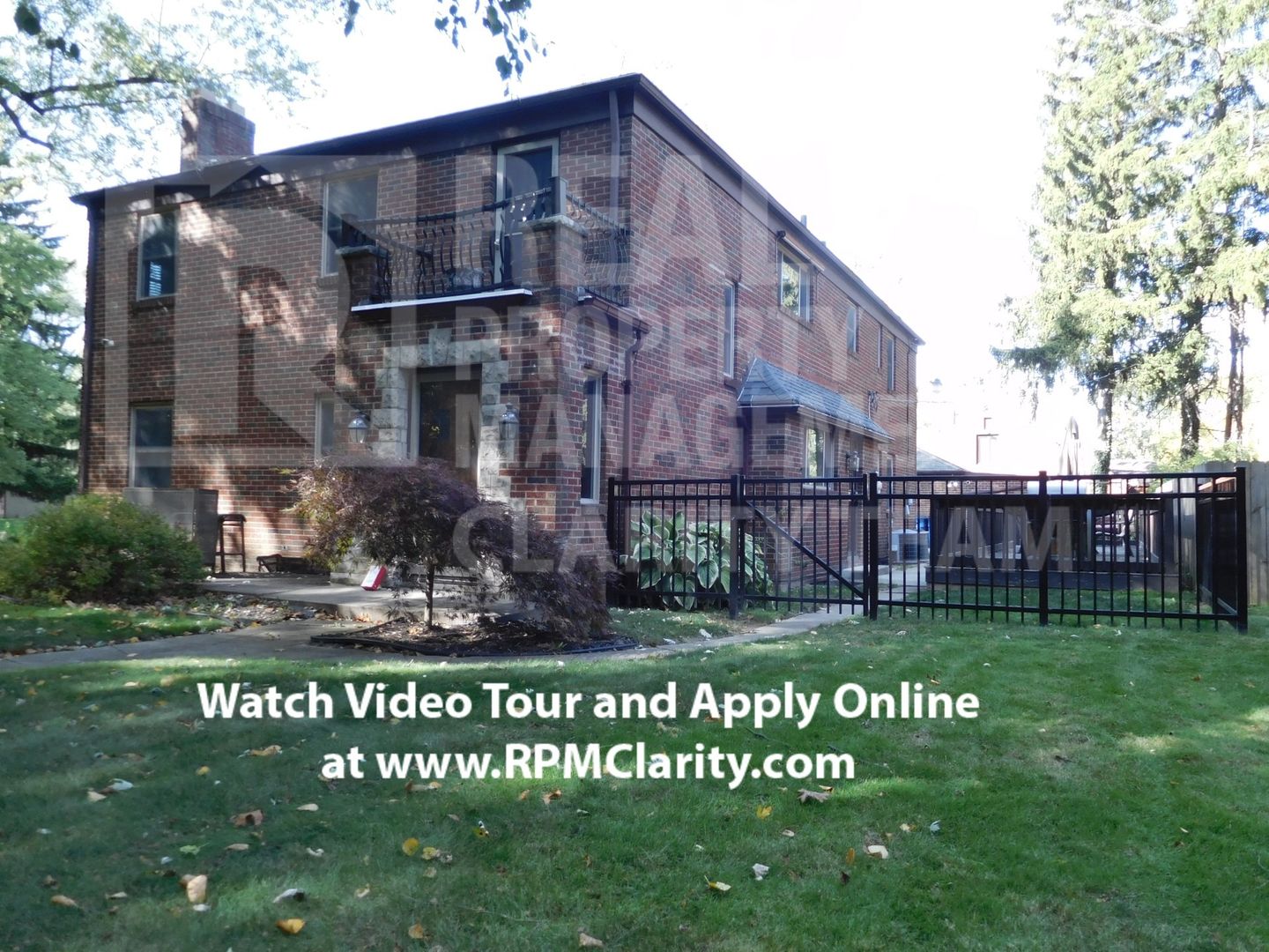 Toledo Apartment: 2458 Kenwood Blvd