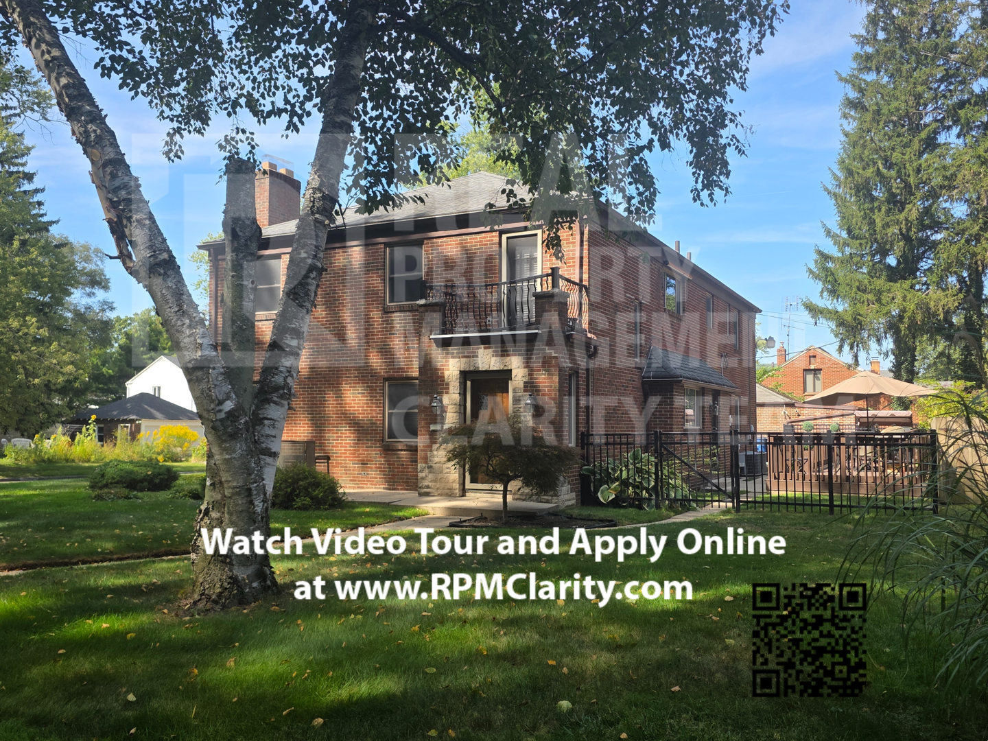 Toledo Apartment: 2458 Kenwood Blvd