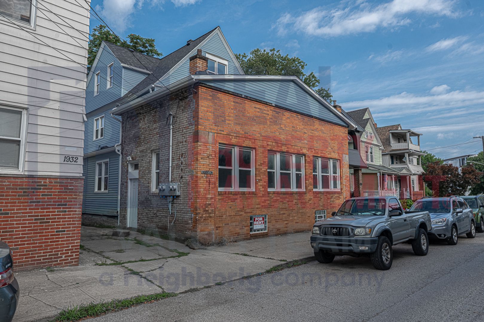 Cleveland Apartment: 1930 Coltman Road,