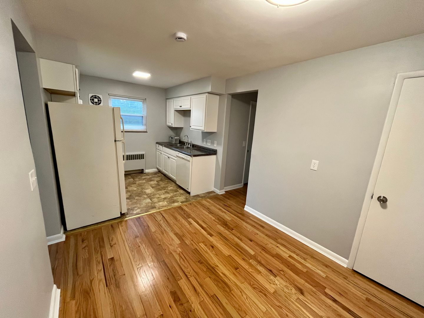 Cincinnati Apartment: 2739 Lafeuille Ave