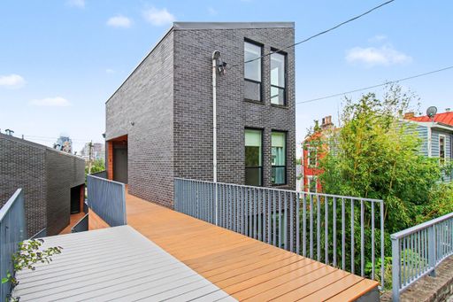 Luxury Liberty Hill Apartment with Stunning Skyline Views – photo 1