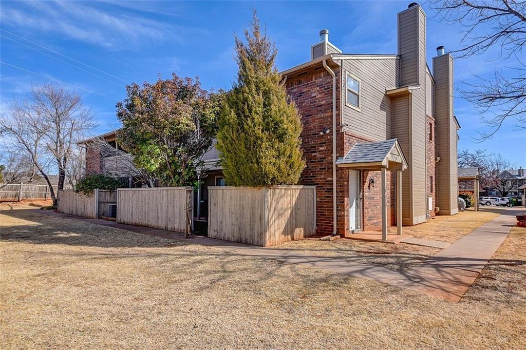 Oklahoma City House: 11431 Springhollow Rd #1305 ~ Downstairs