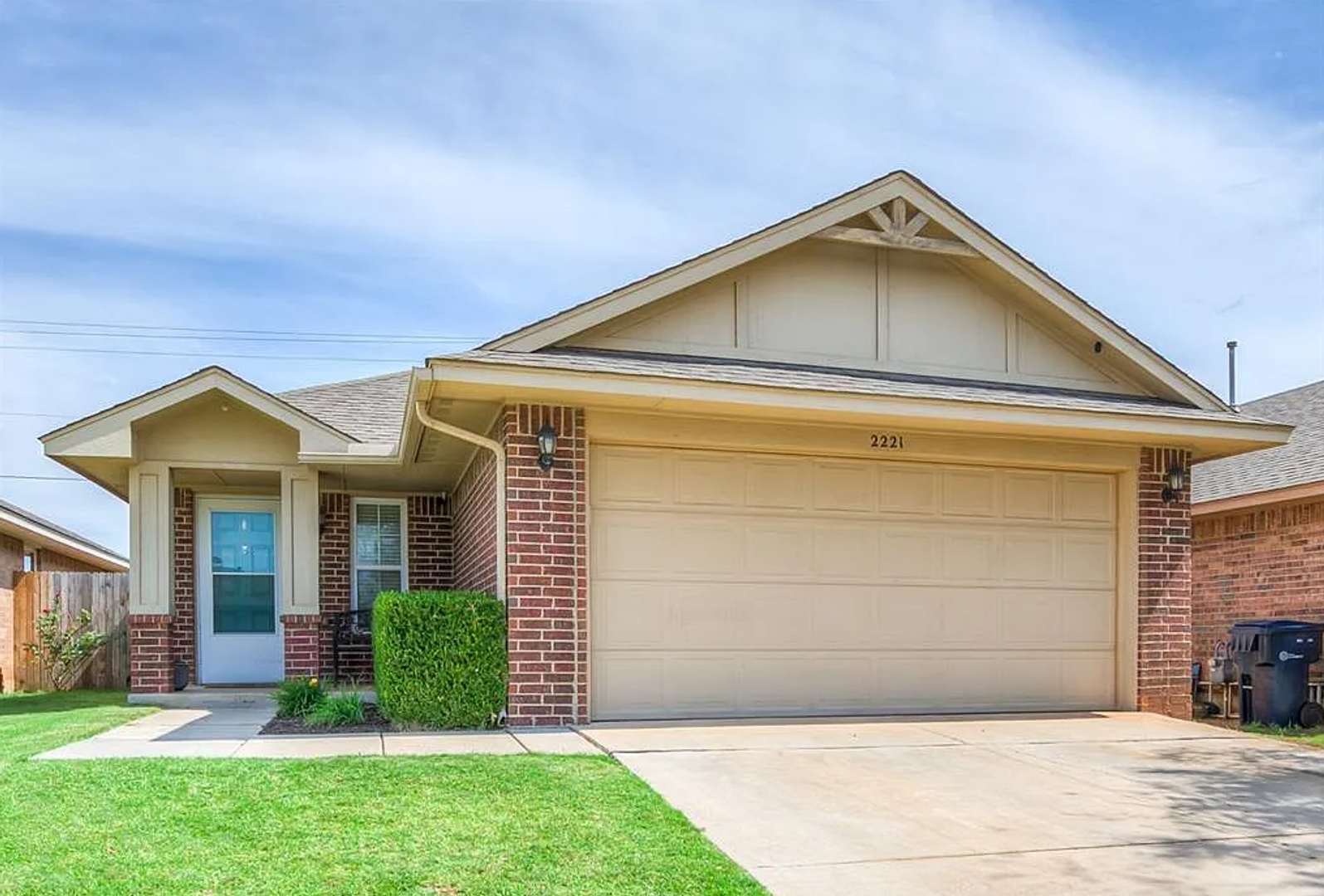 Edmond House: 2221 NW 199th St