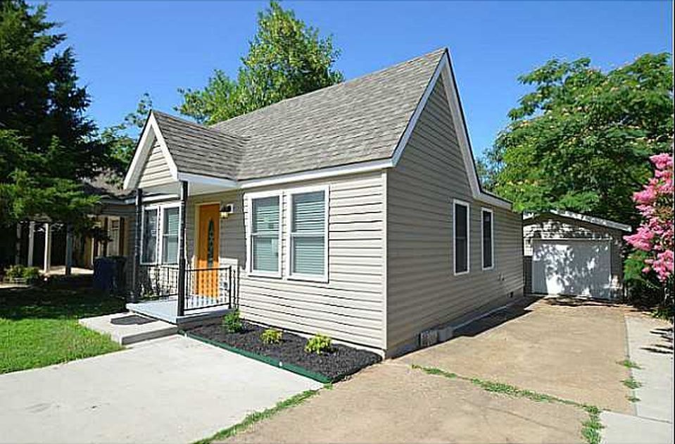 Norman House: 1502 Barkley St