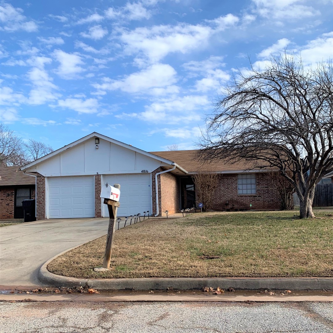 Oklahoma City House: 4816 S Fairmont Ave