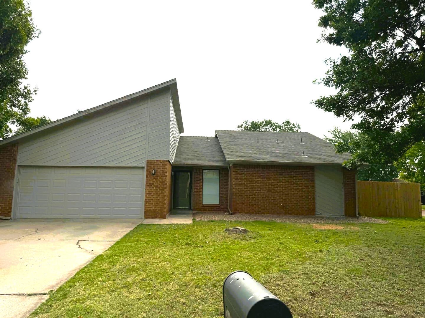 Oklahoma City House: 12400 Eric Field Pl
